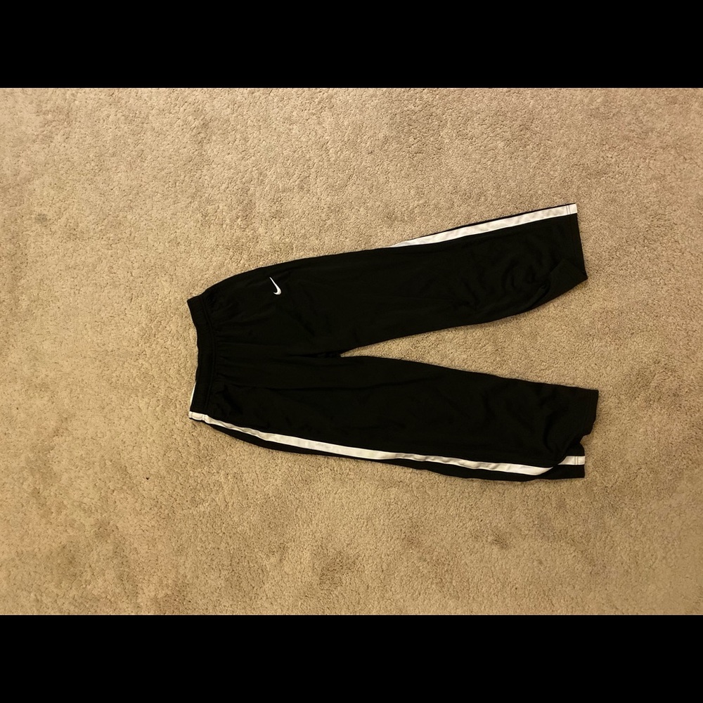 Nike YOUTH XL sweatpants